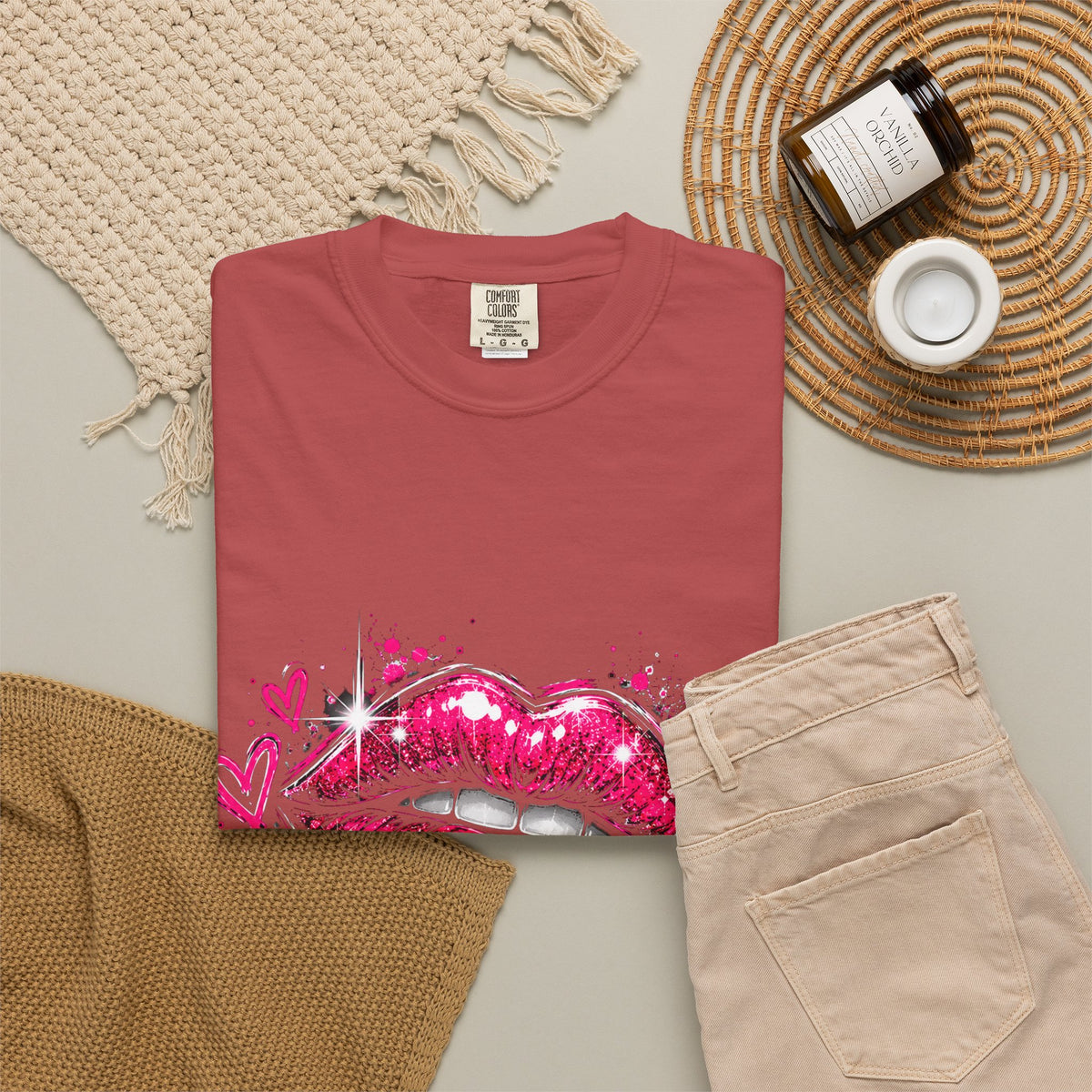 Dripping Pink Kiss T‑Shirt — Graffiti Lip Art Tee