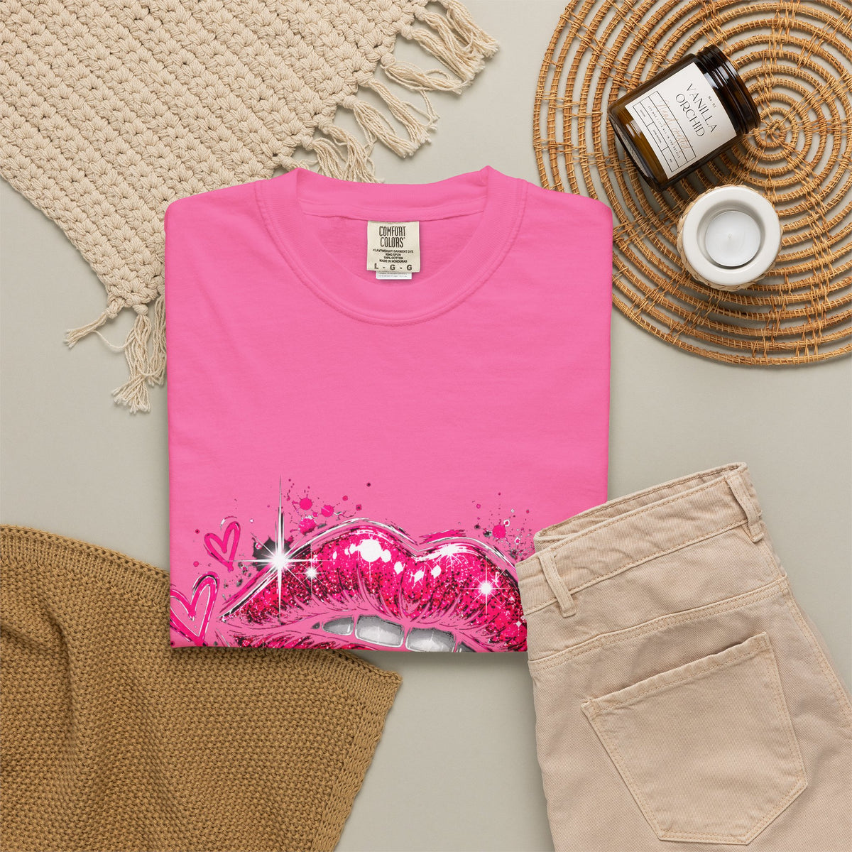Dripping Pink Kiss T‑Shirt — Graffiti Lip Art Tee